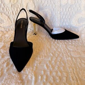 Marc Fisher Black Pointed Slingback Pumps with Gold Stiletto Heel #519
